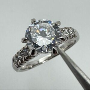 Sterling Silver Round CZ Solitaire Engagement Style Ring Size 8 New